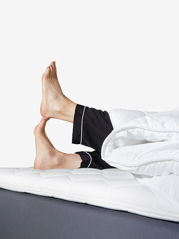 Füße unter Comfort Decke von airfect